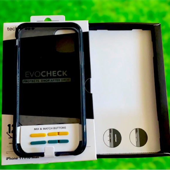 EVOCHECK Tech21 iPhone 11 Pro Max Case - Protective and Stylish Phone Cover - Picture 4 of 4